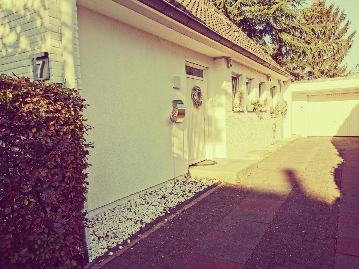 "Maison Blanche" - Das Gemuetliche Garten-Apartment Zwischen Koeln Und Duesseldorf غرفنبرويش المظهر الخارجي الصورة